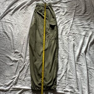 Uniqlo cargo pants size large, excellent condition. Bought in Japan